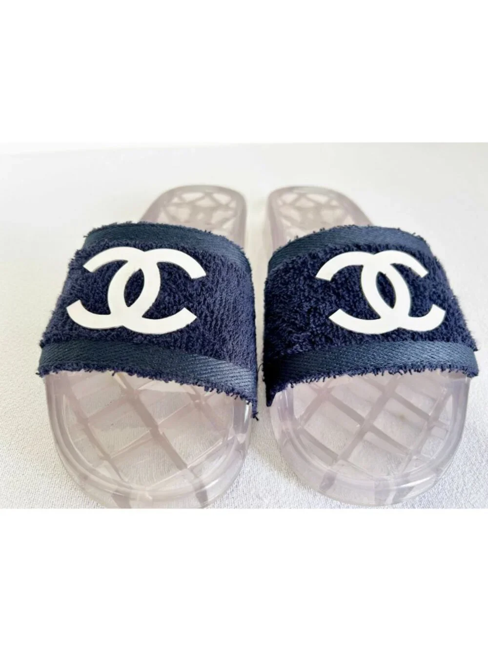 CHANEL Terry Cloth CC Jelly Slides in Navy Blue / Crisp White / Clear - Sz 40
